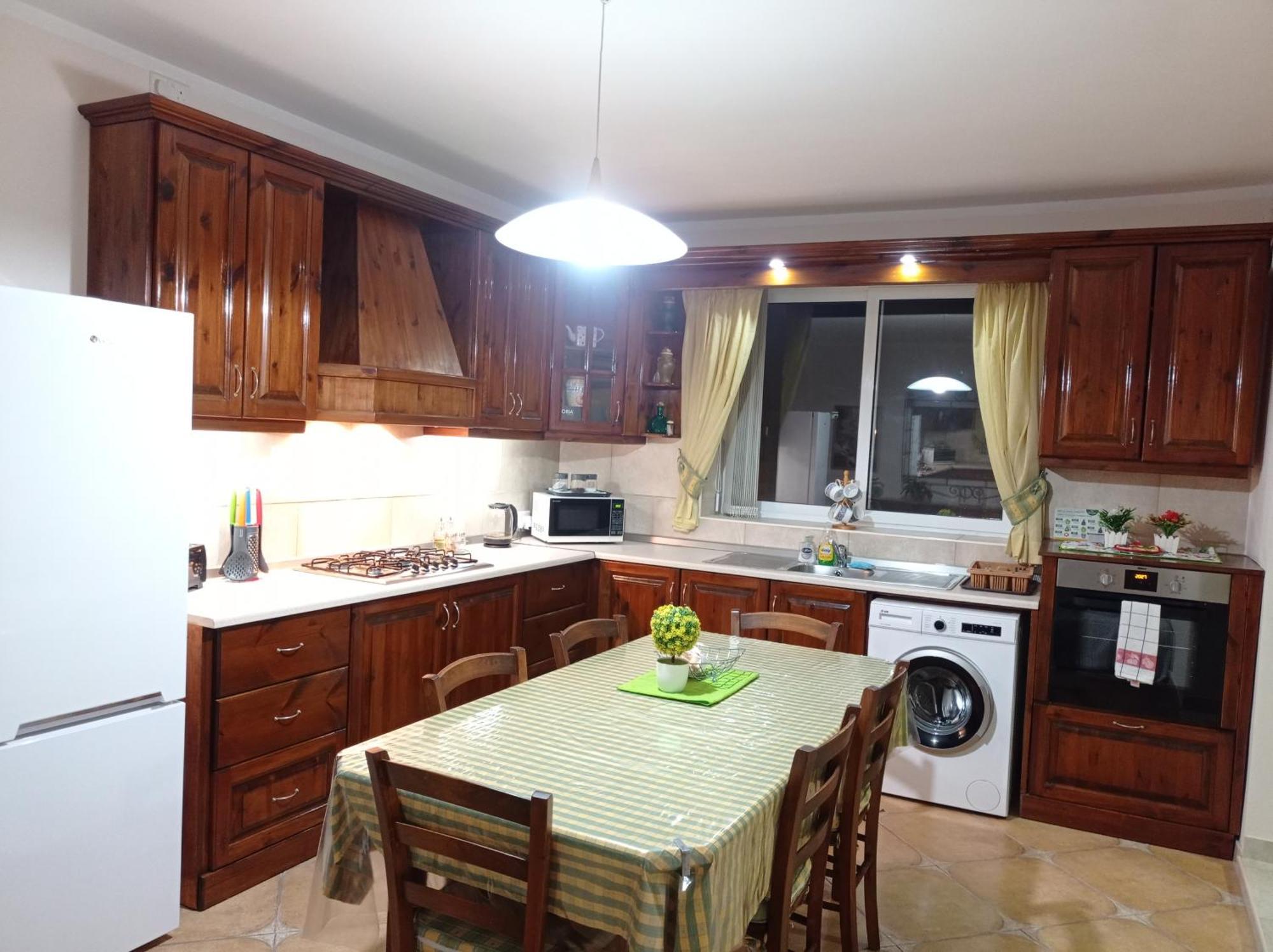 Joseph 2 Stylish Flat With Open Views, Just 4Km From The Airport Or Beach Siggiewi Exterior foto